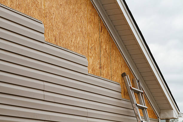 24/7 Emergency Vinyl Siding experts in Ostrander, OH